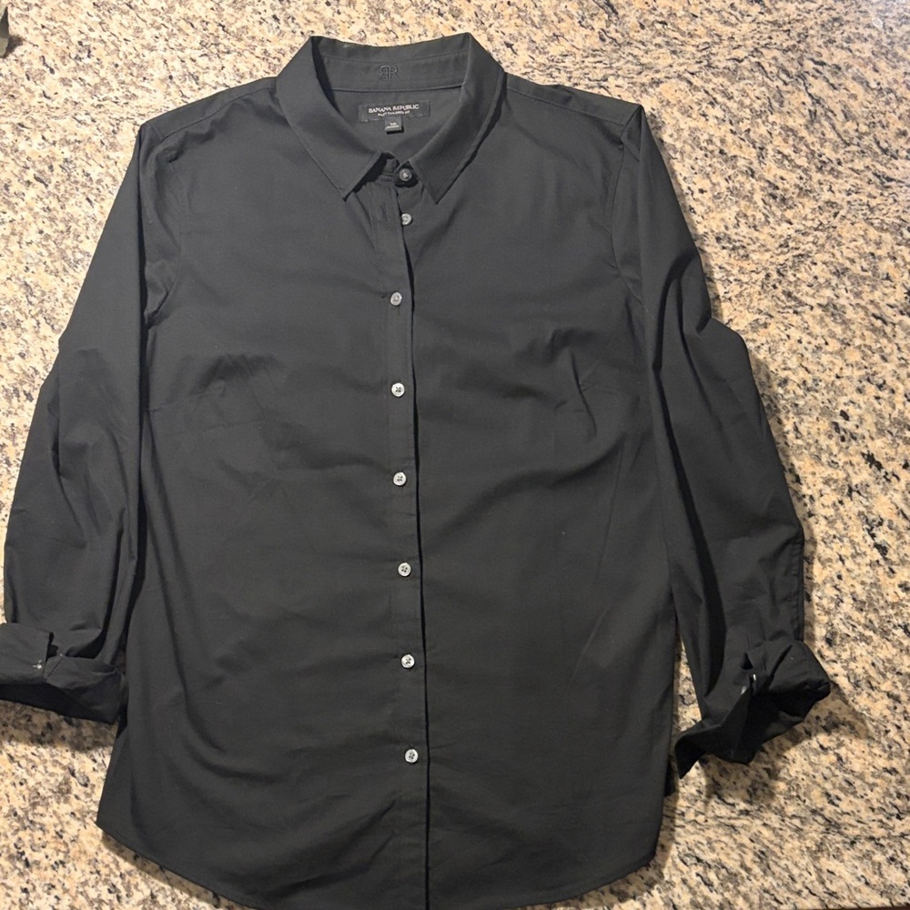 Banana Republic Classic Black Button-Down Shirt